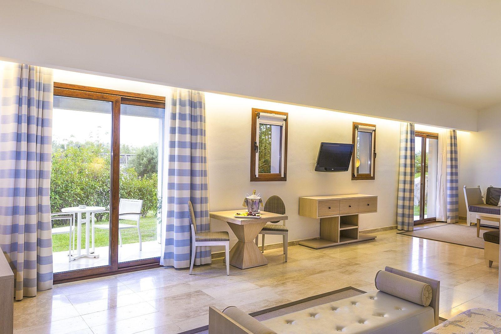 Grande Baia Resort & Spa ซาน เตโอโดโร ภายนอก รูปภาพ